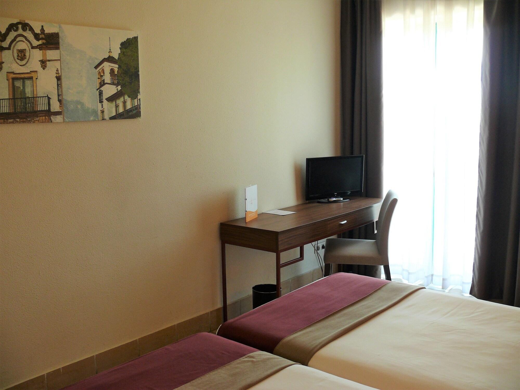 Hotel Oromana Алькала-де-Гуадаїра Екстер'єр фото