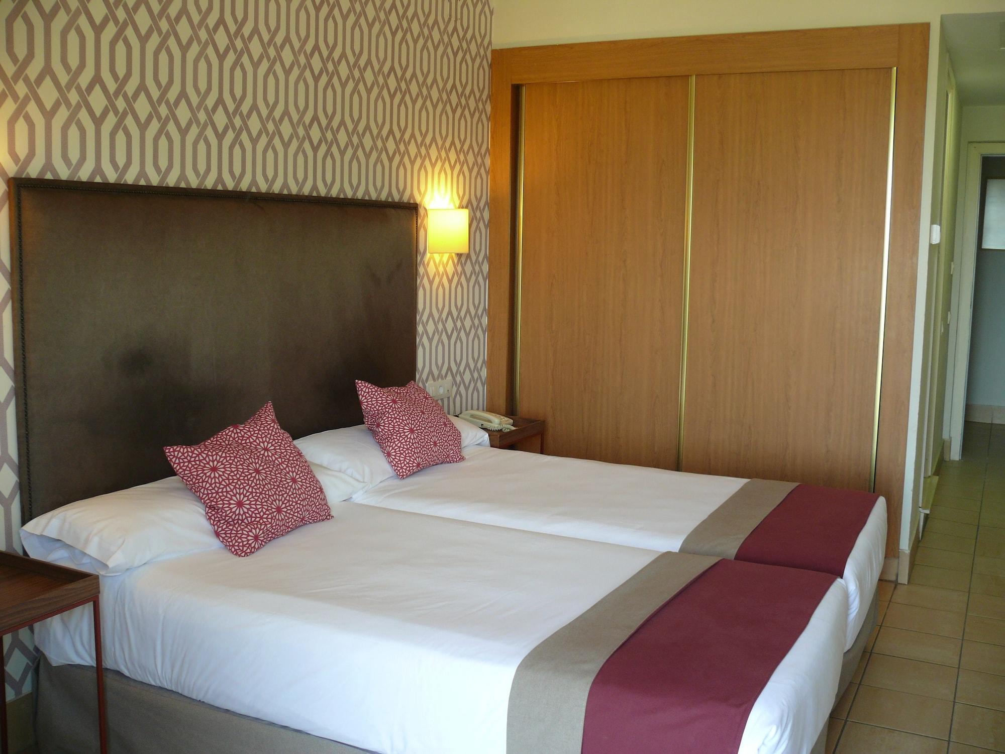 Hotel Oromana Алькала-де-Гуадаїра Екстер'єр фото